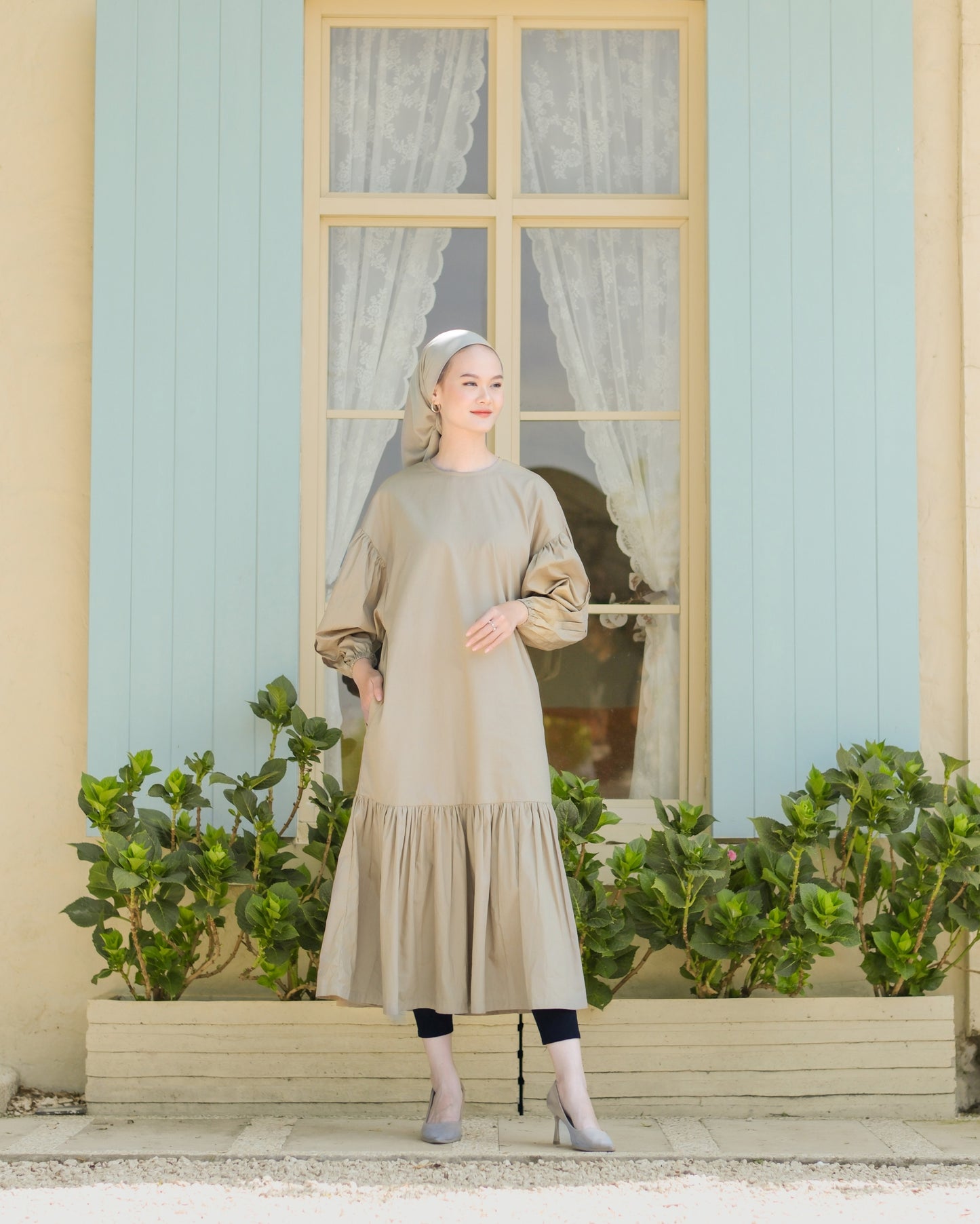 Adhia Statement Slevee Dress Mocca