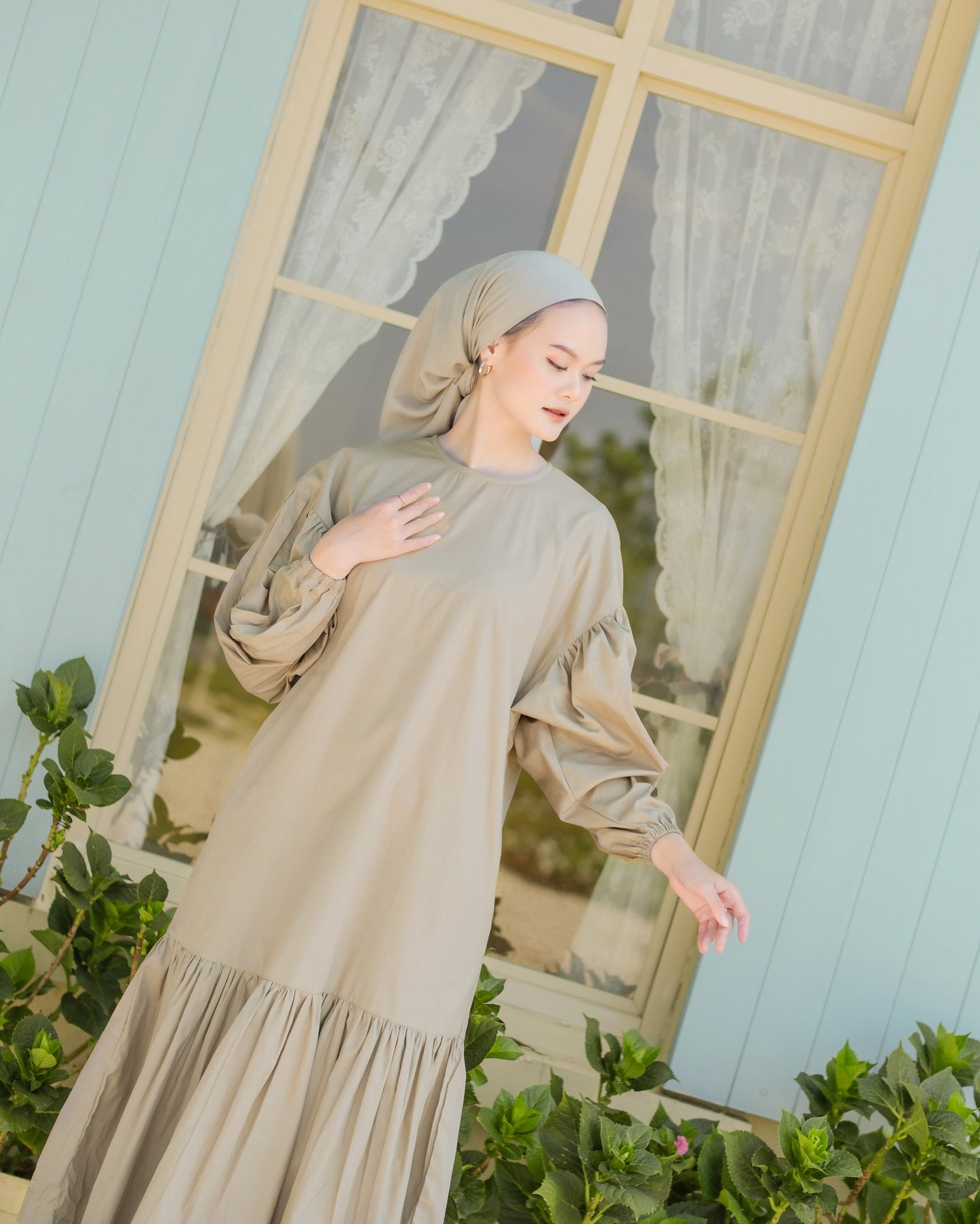 Adhia Statement Slevee Dress Mocca
