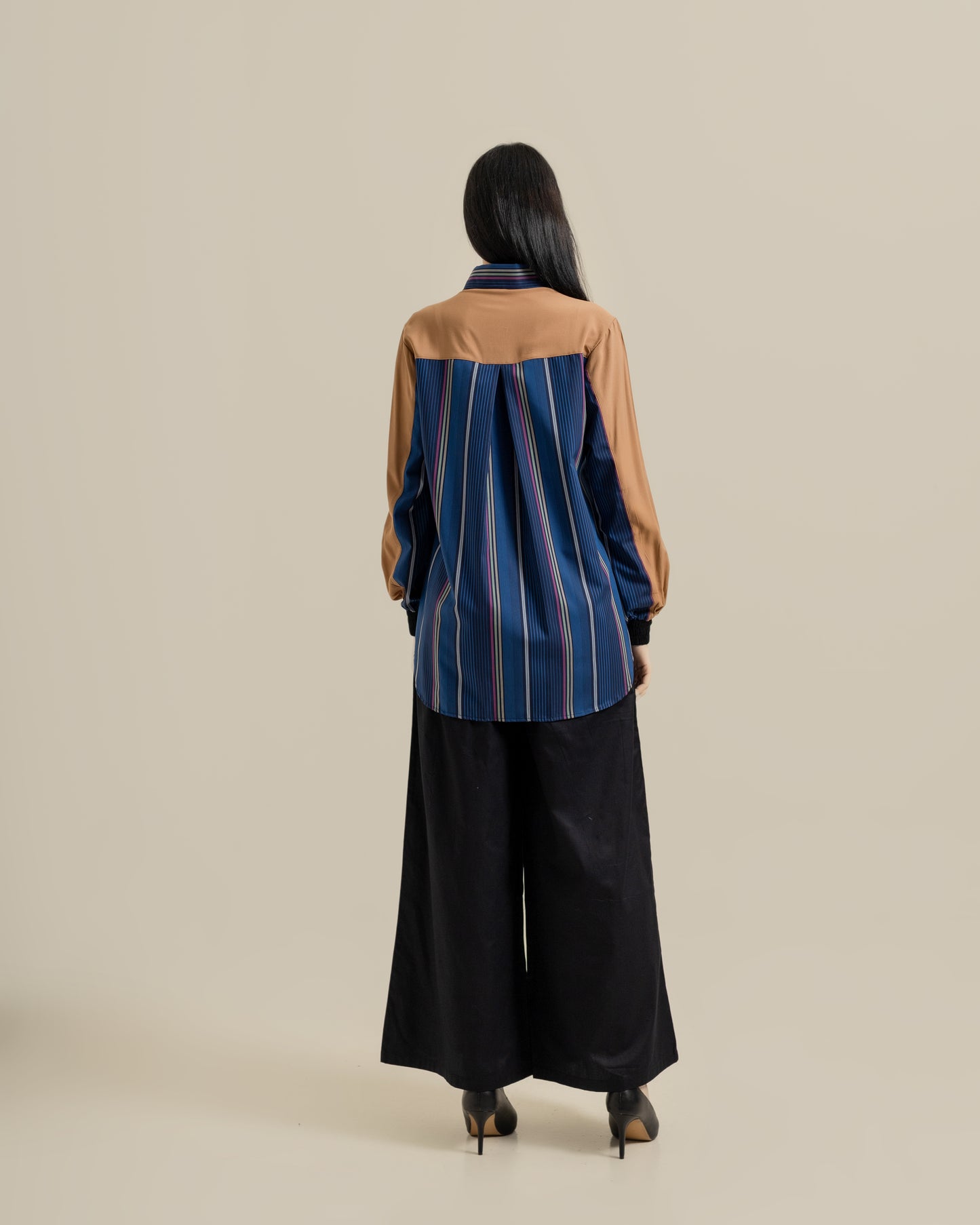 Bonnie Shirt in Navy