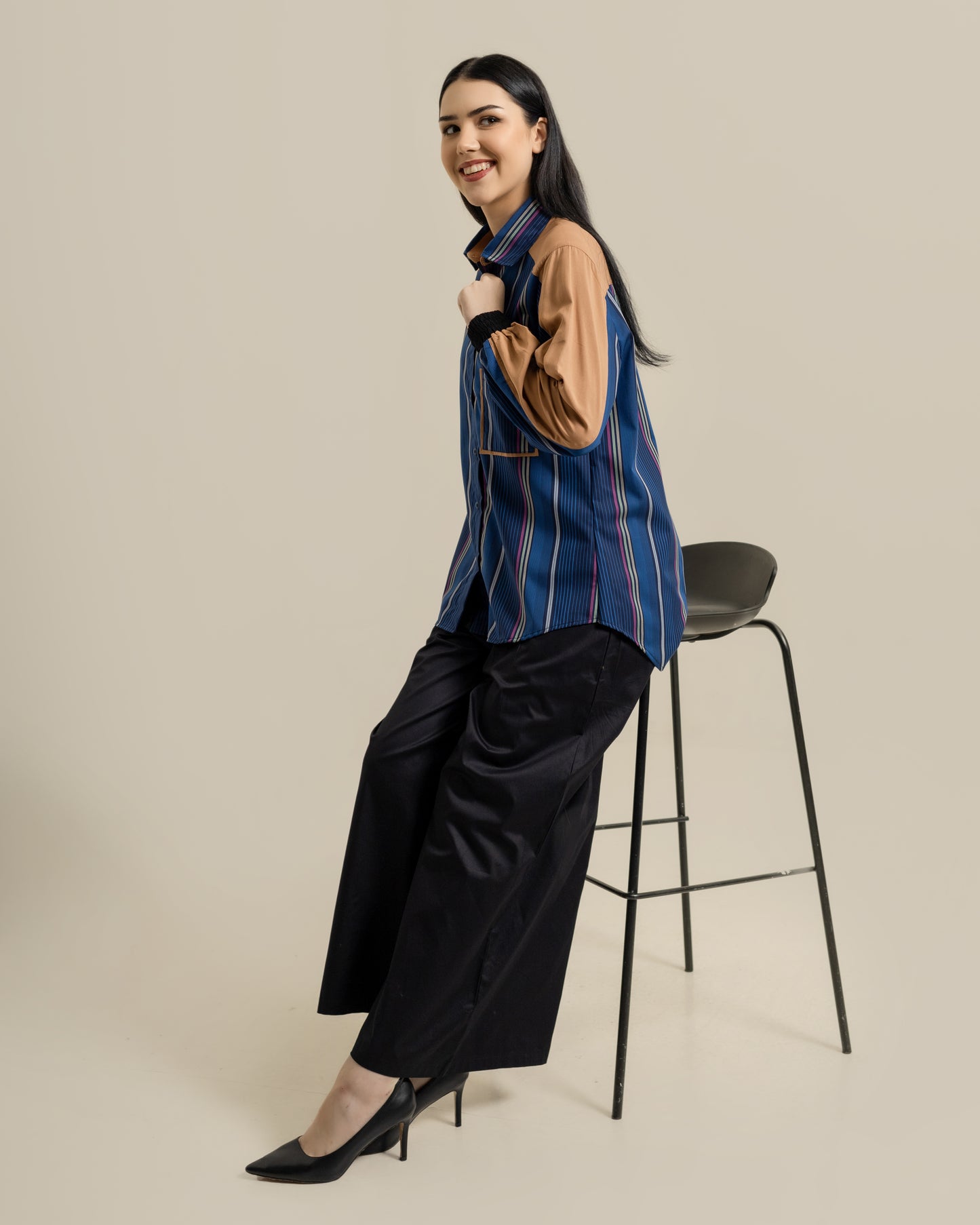 Bonnie Shirt in Navy