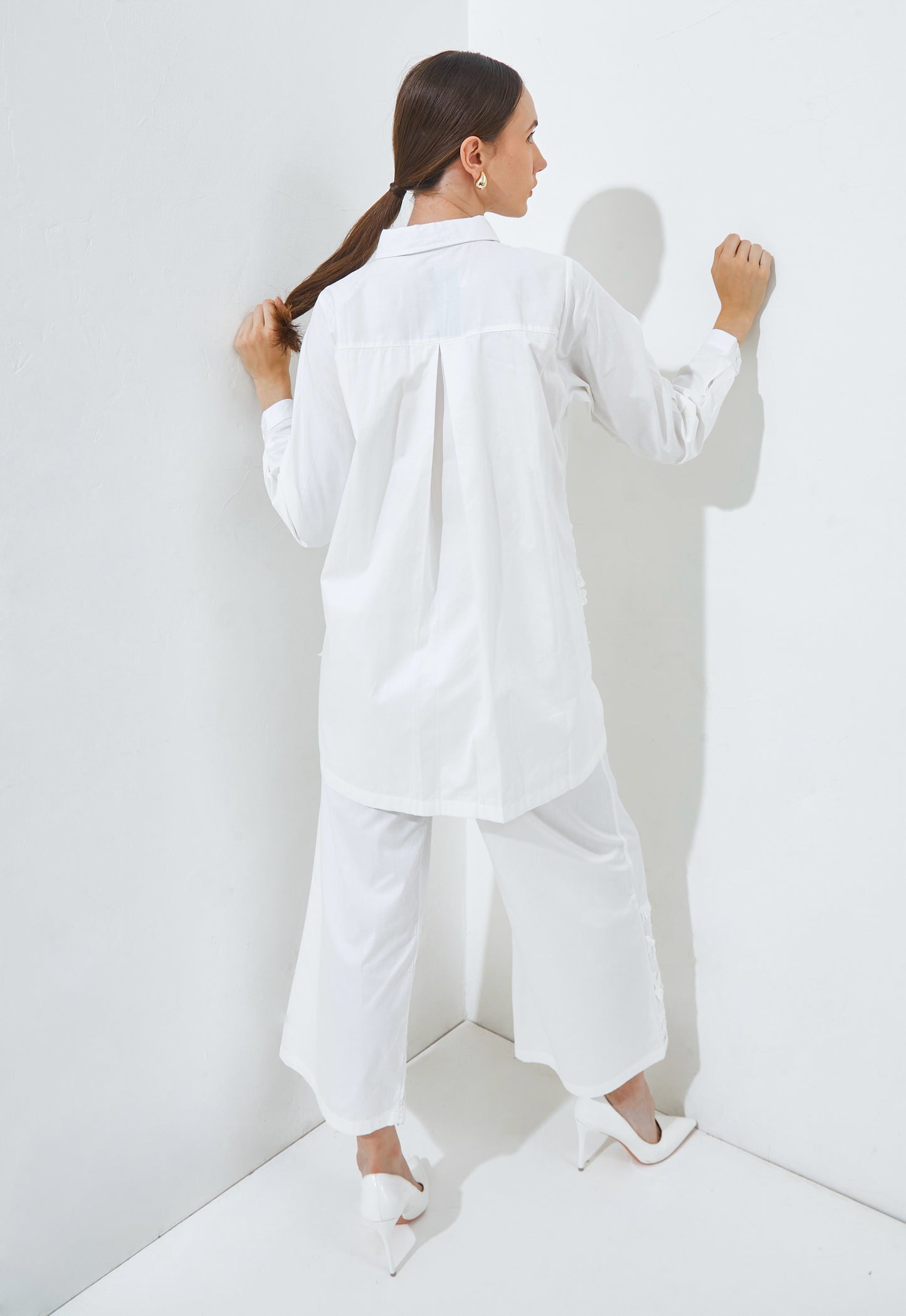 Maxxi In White