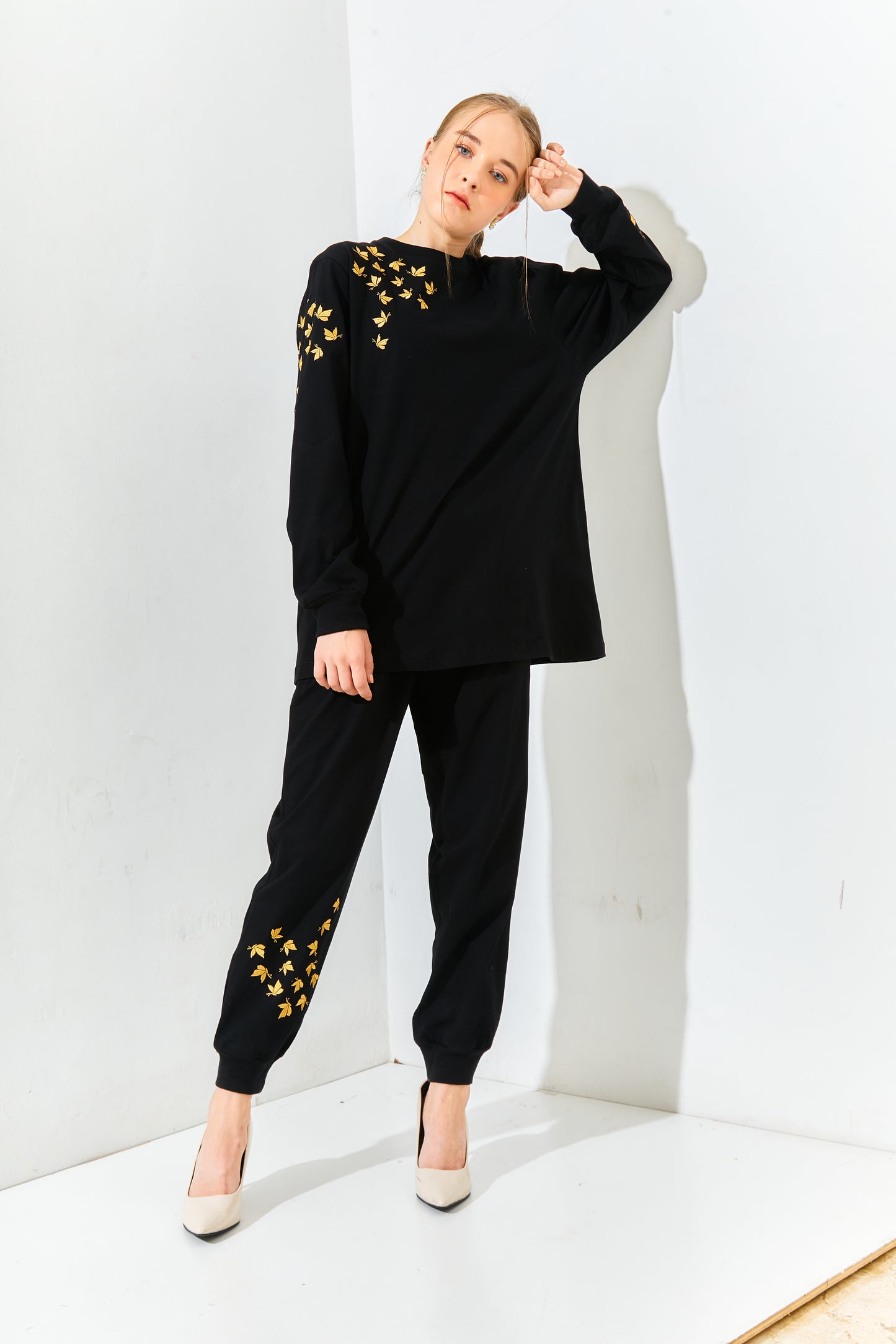 GOLD MINI BUFFY CASUAL SPORTY SET