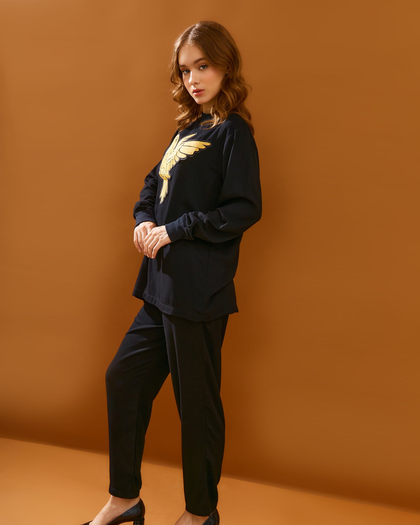 Huri Gold Embro Black