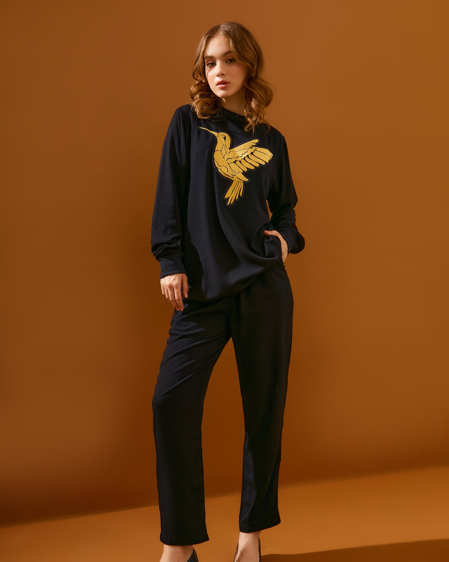 Huri Gold Embro Black