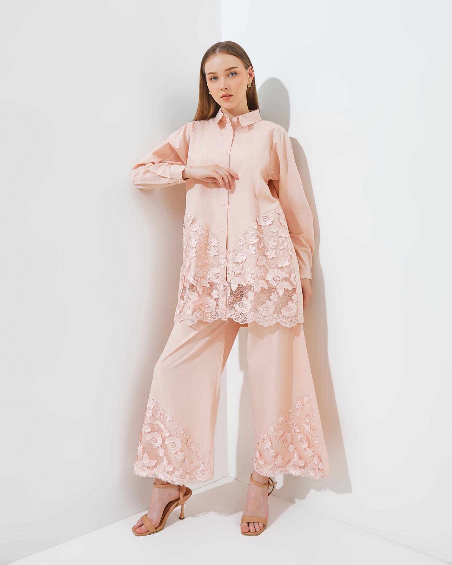 Maxxi in Nude Pink
