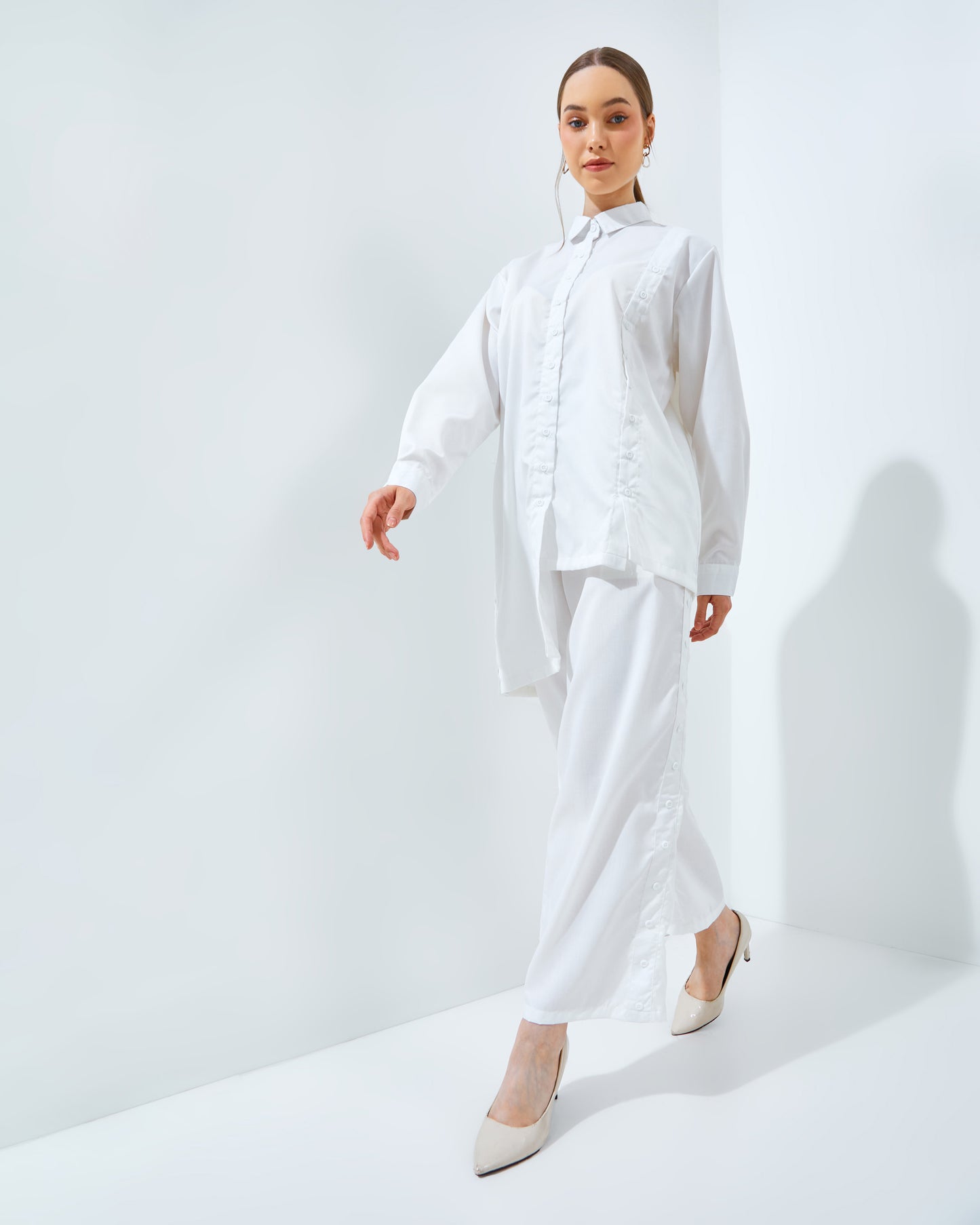 Button Set Broken White