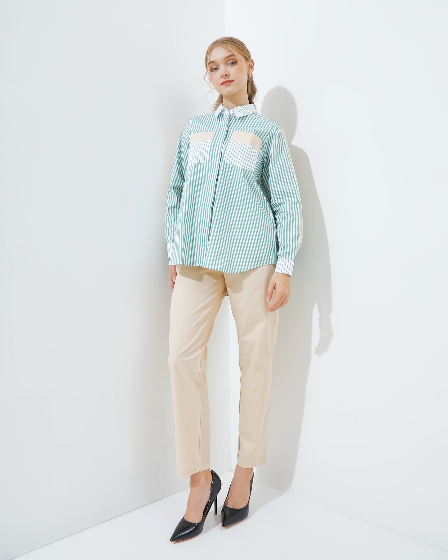 Thara Set in Green (Top+Pant)