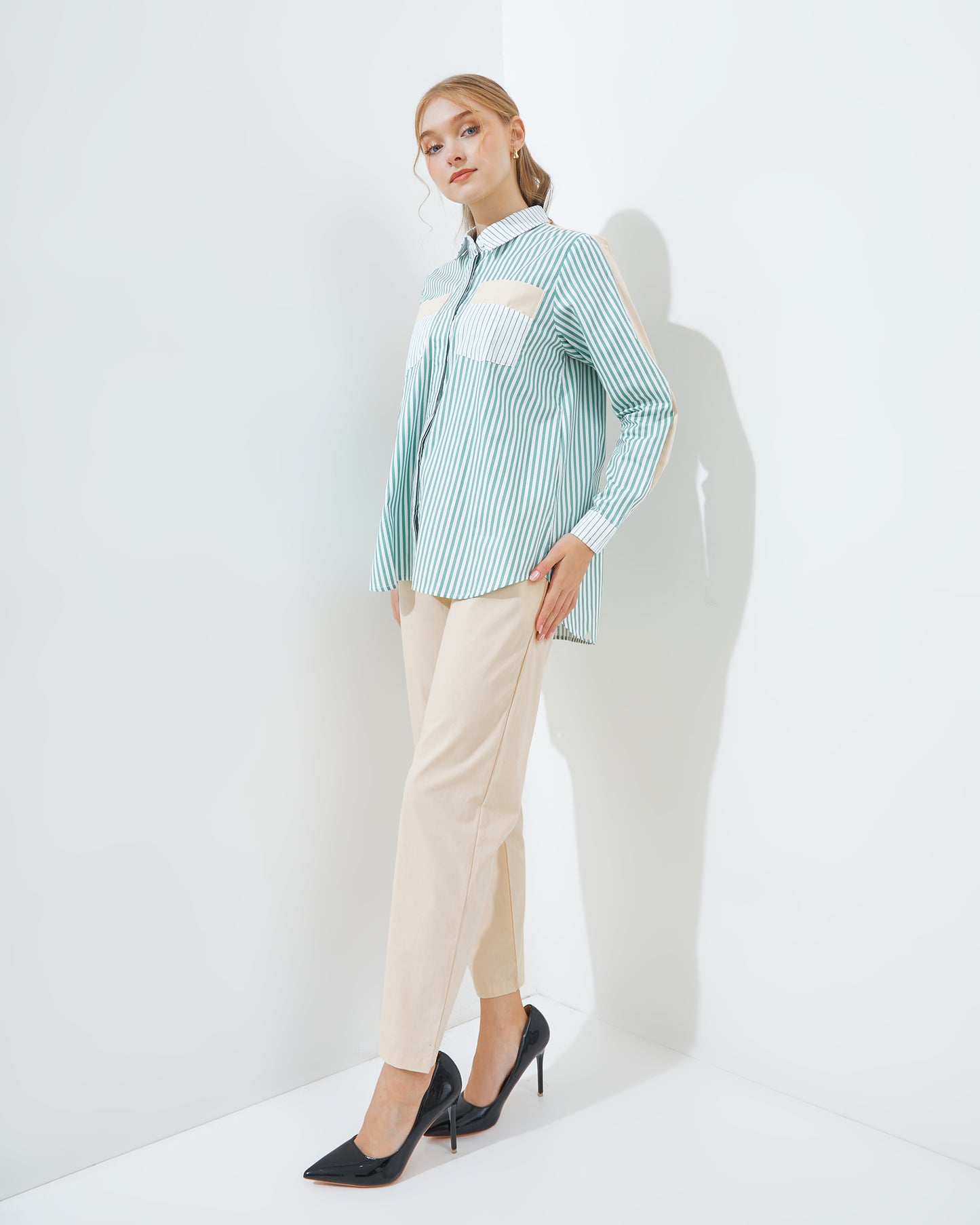 Thara Set in Green (Top+Pant)