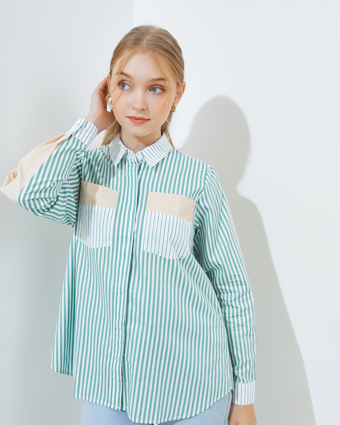 Thara Shirt in Green (Top Only)