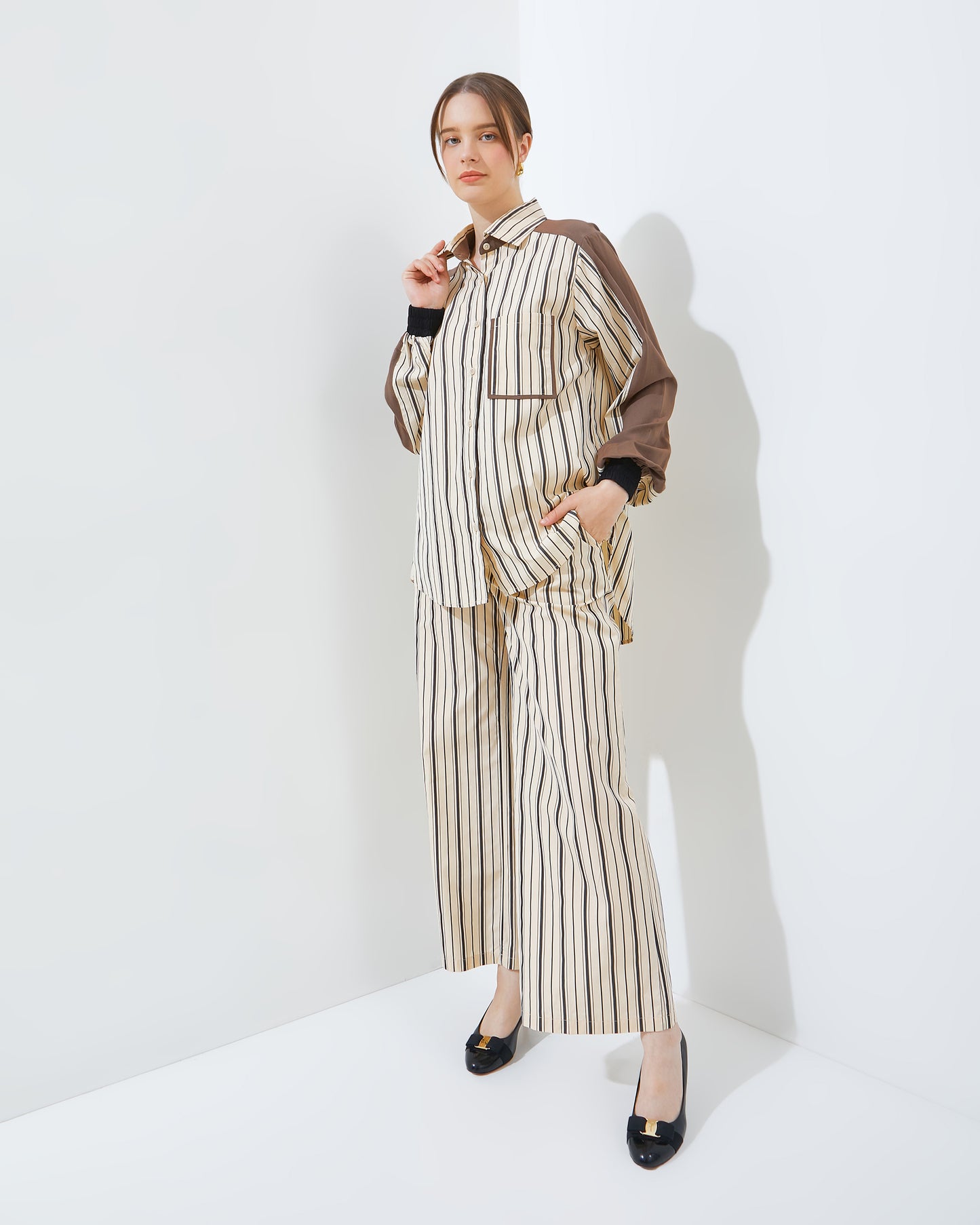 Bonnie Set in Brown
