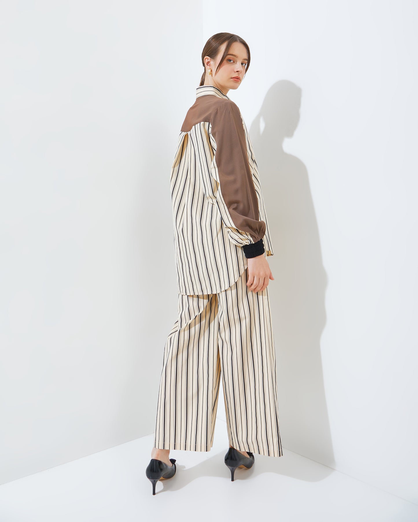 Bonnie Set in Brown