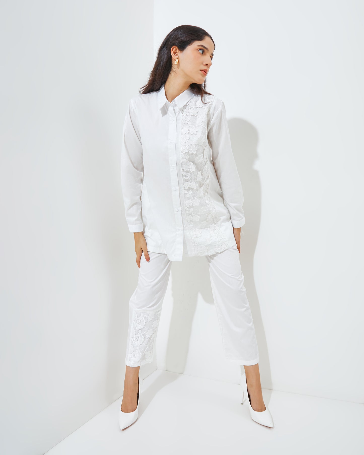 Lunna Set in White