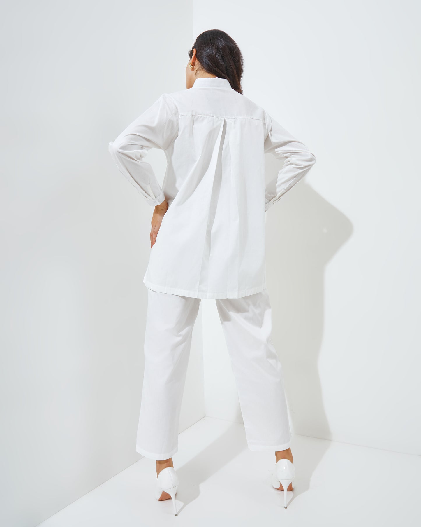 Lunna Set in White