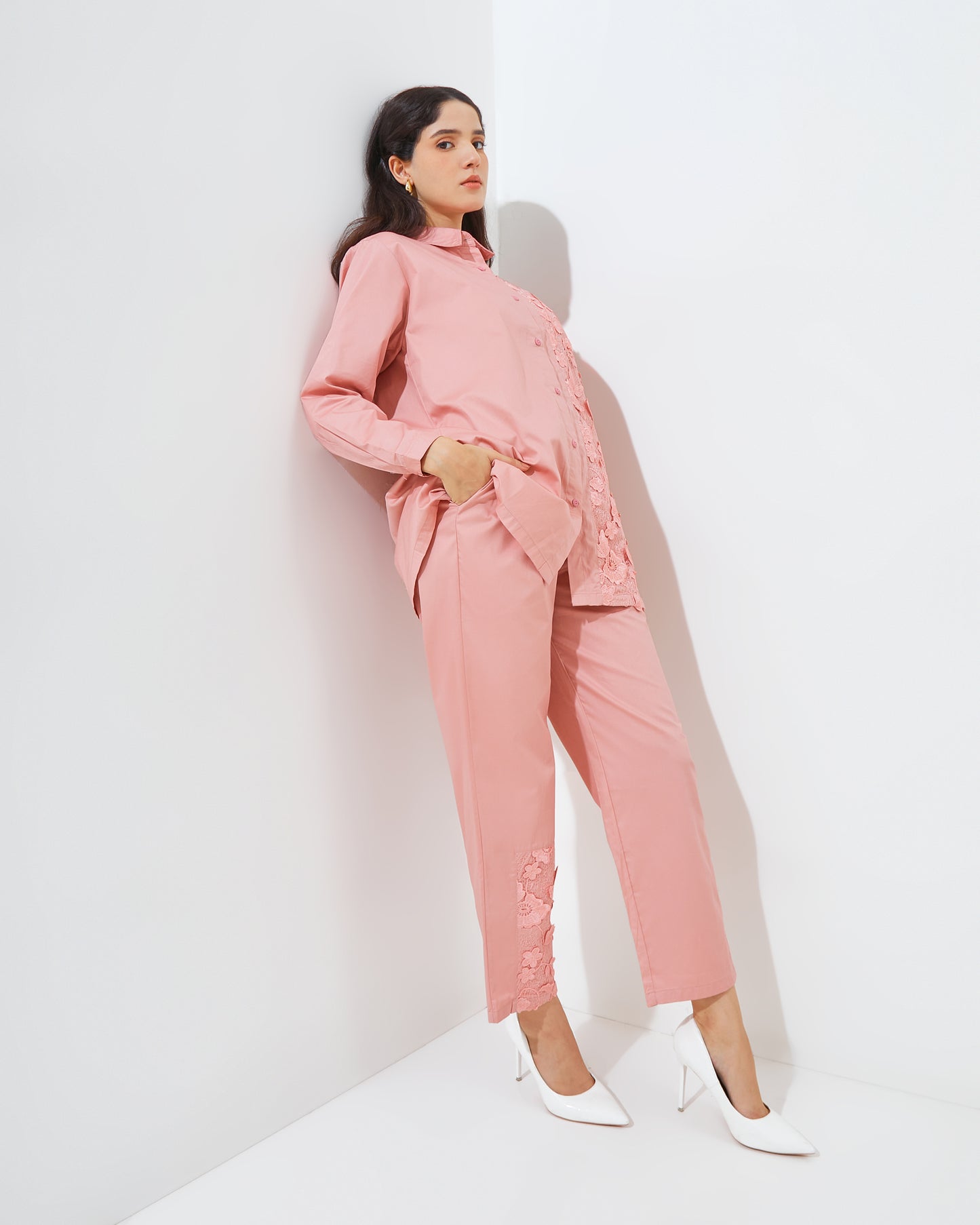 Lunna Set in Peach Salem