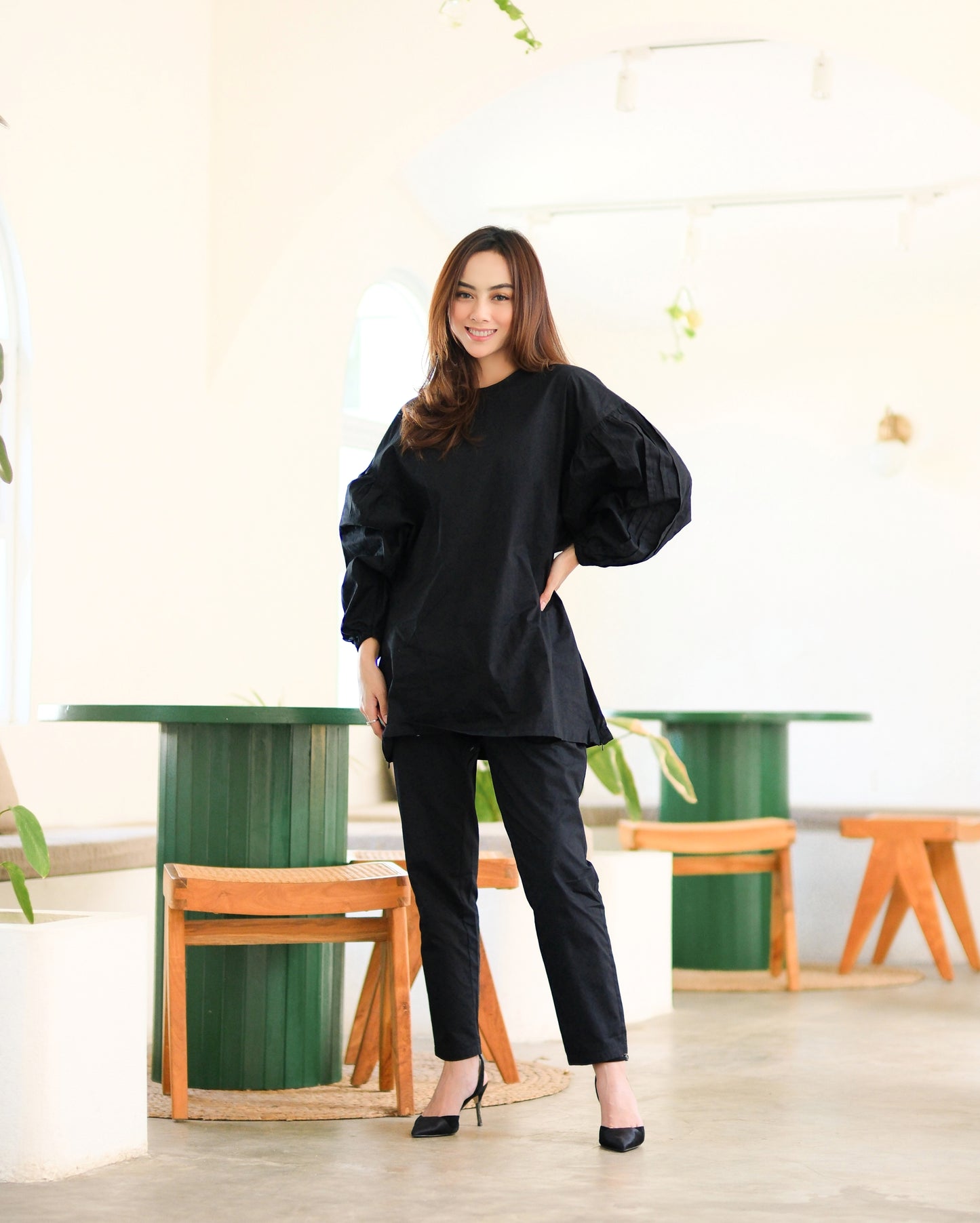 Adhia Black Long set