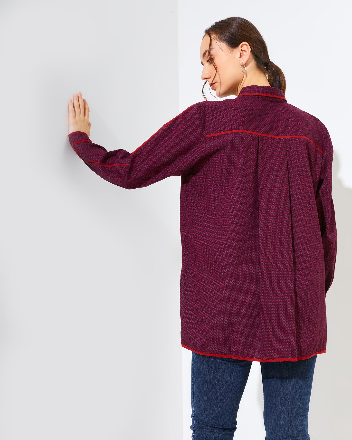 Vivie Top Black- Maroon