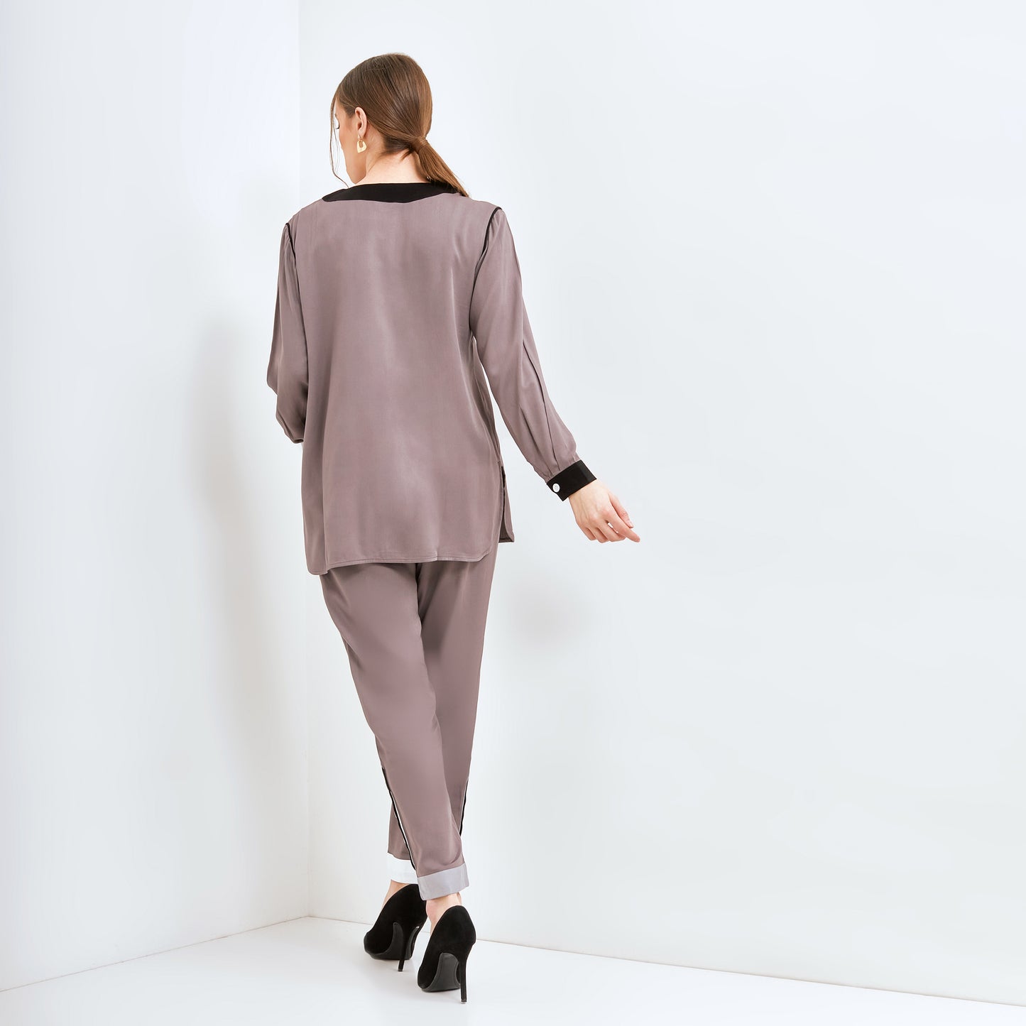 THATA GREY MATCHING SET