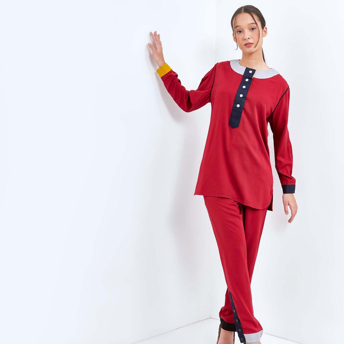 THATA MAROON MATCHING SET