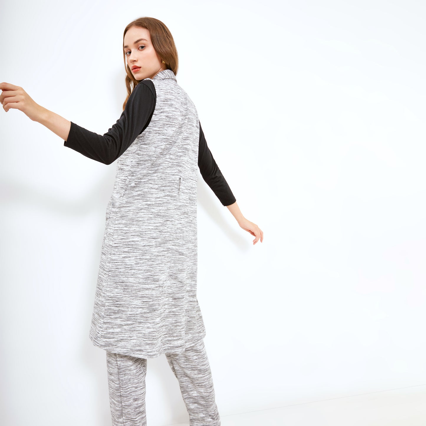 Arrien Sleveless Blazer Misty Grey