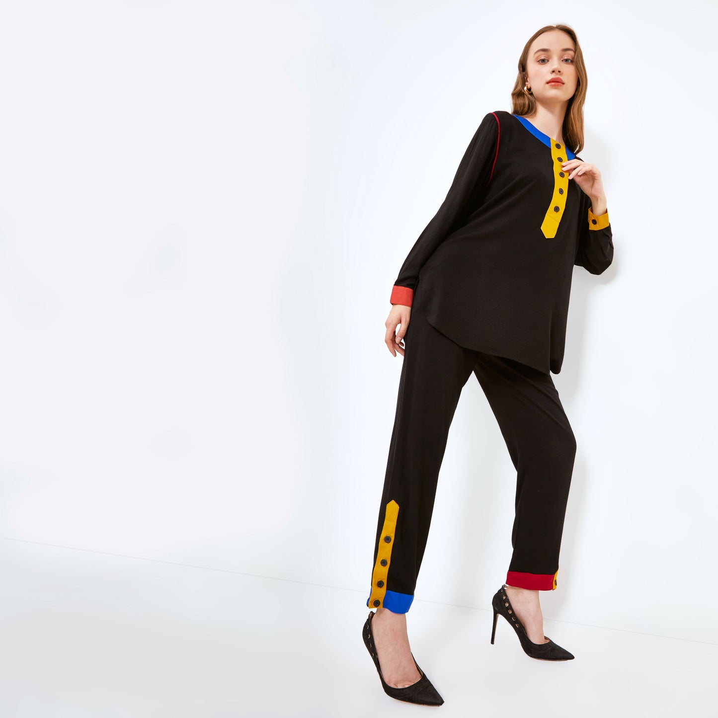 THATA BLACK MATCHING SET