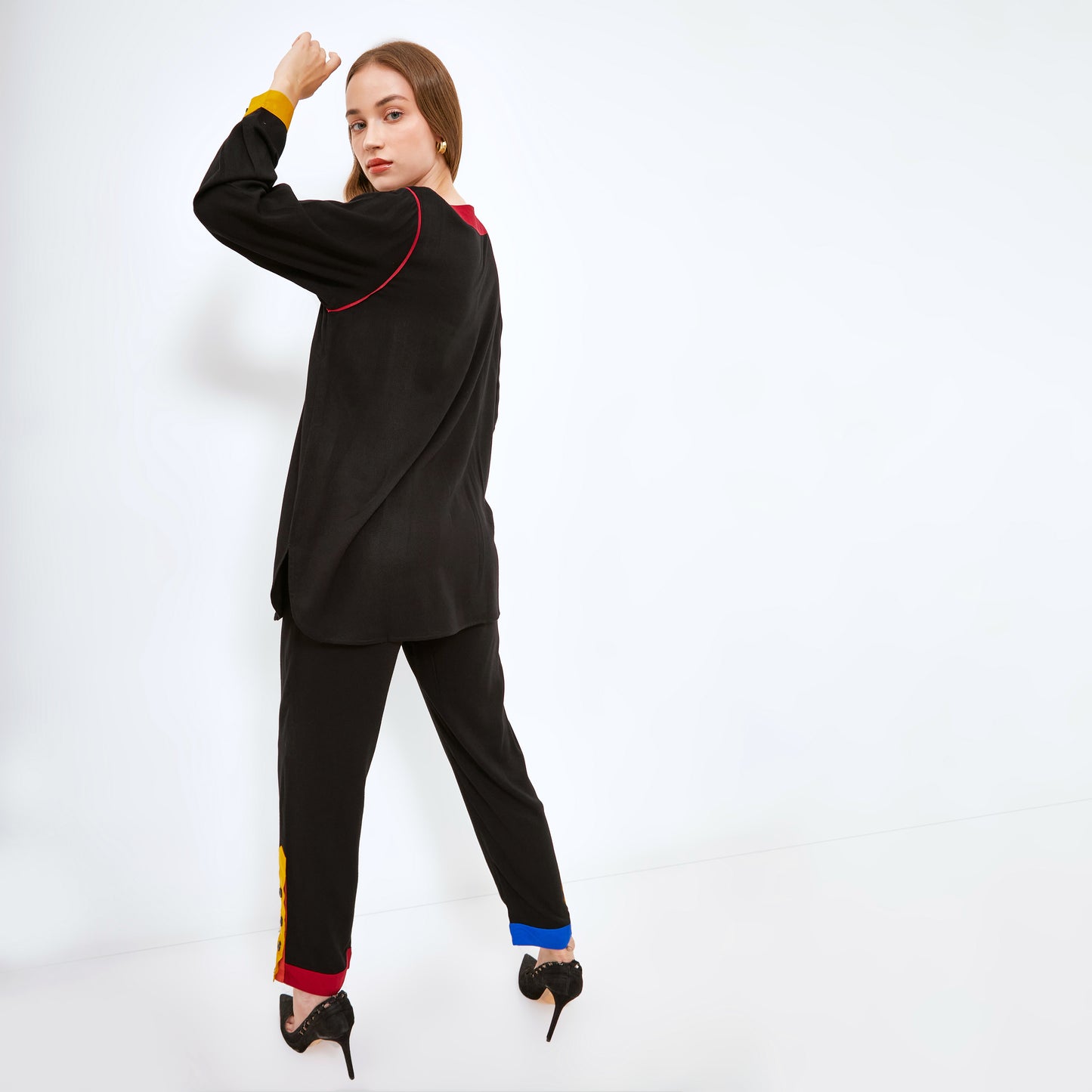 THATA BLACK MATCHING SET