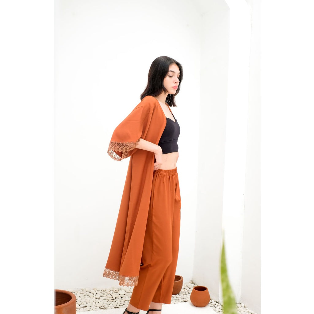 Madeofme - Moudy Outer