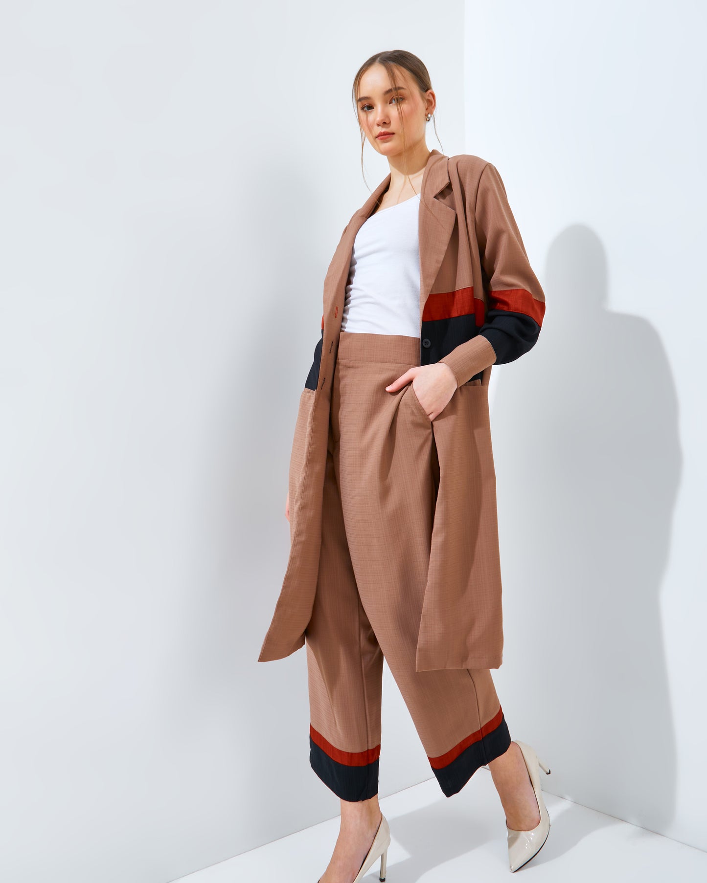 Adriana Blazer Brown Set