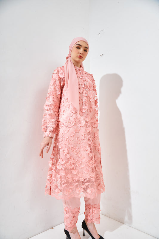 OPEN PRE-ORDER Athaya for Rayya 2025 (Athaya in Peach Salem)