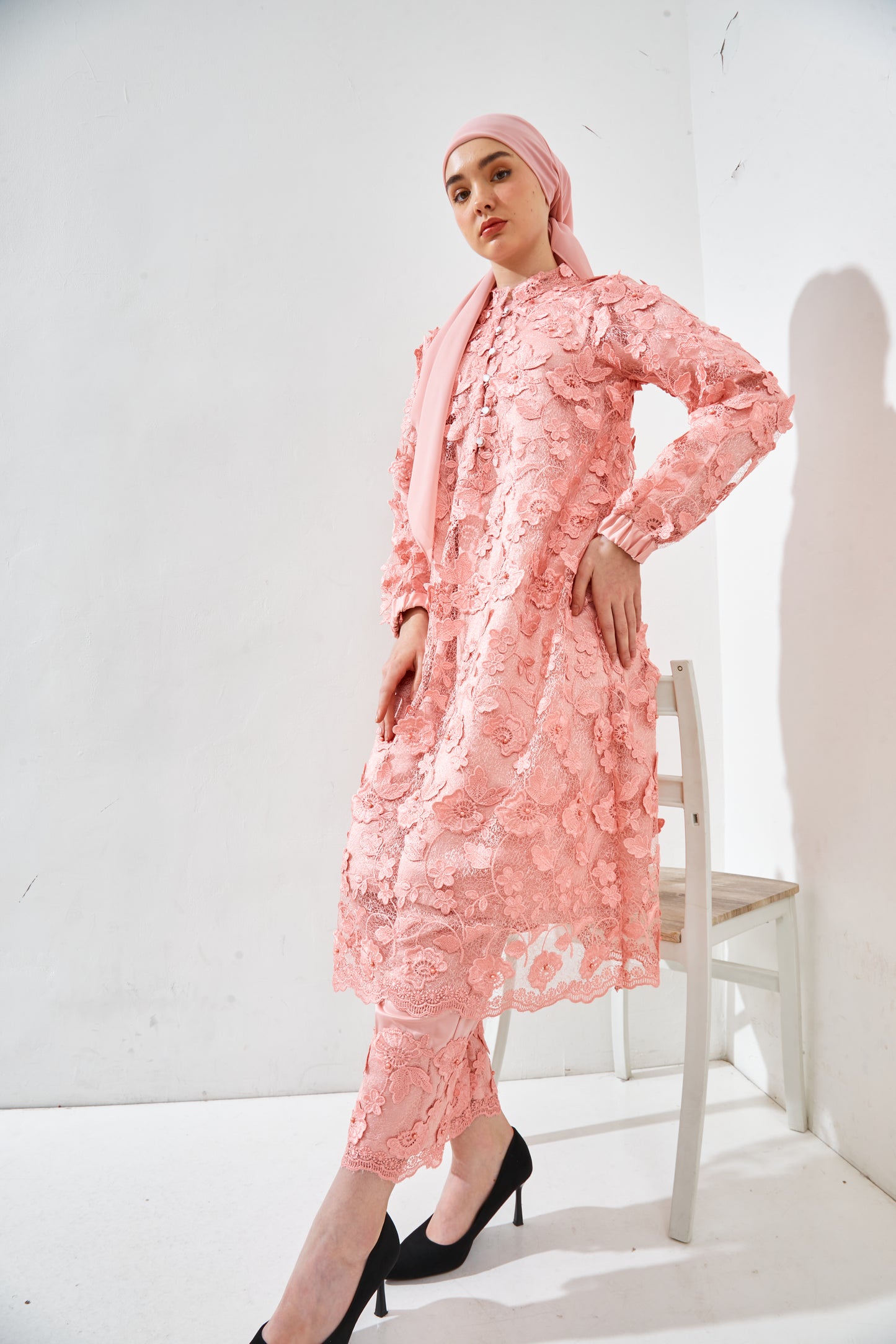 OPEN PRE-ORDER Athaya for Rayya 2025 (Athaya in Peach Salem)