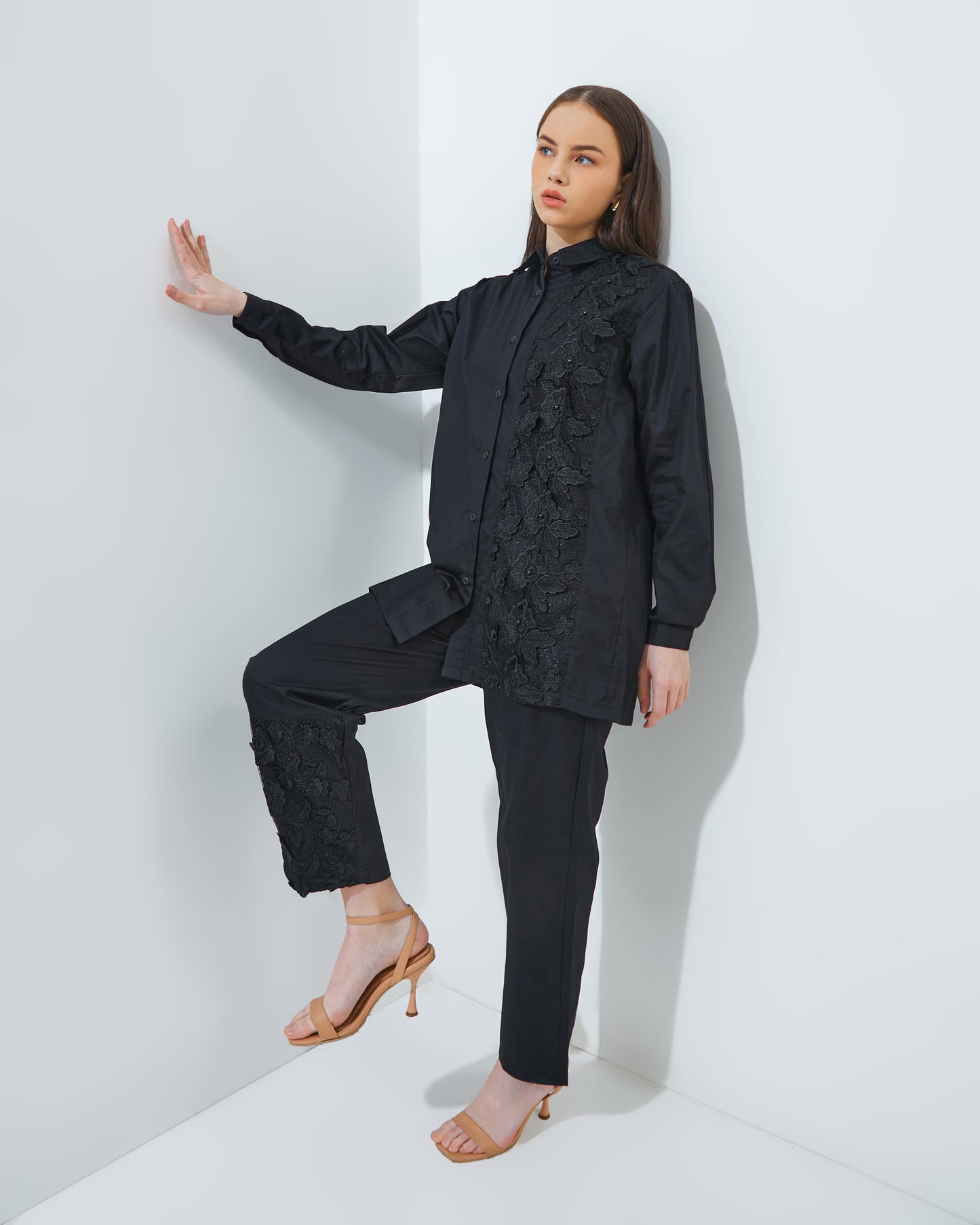 Lunna Set in Black