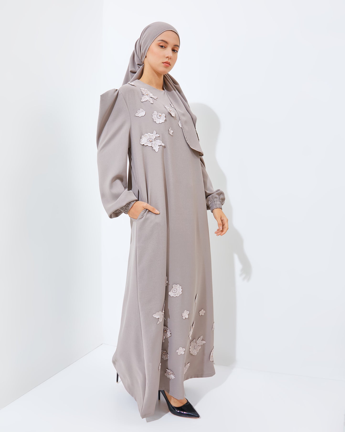 RADDIYA DRESS RAYYA BROWN (PRE-ORDER)