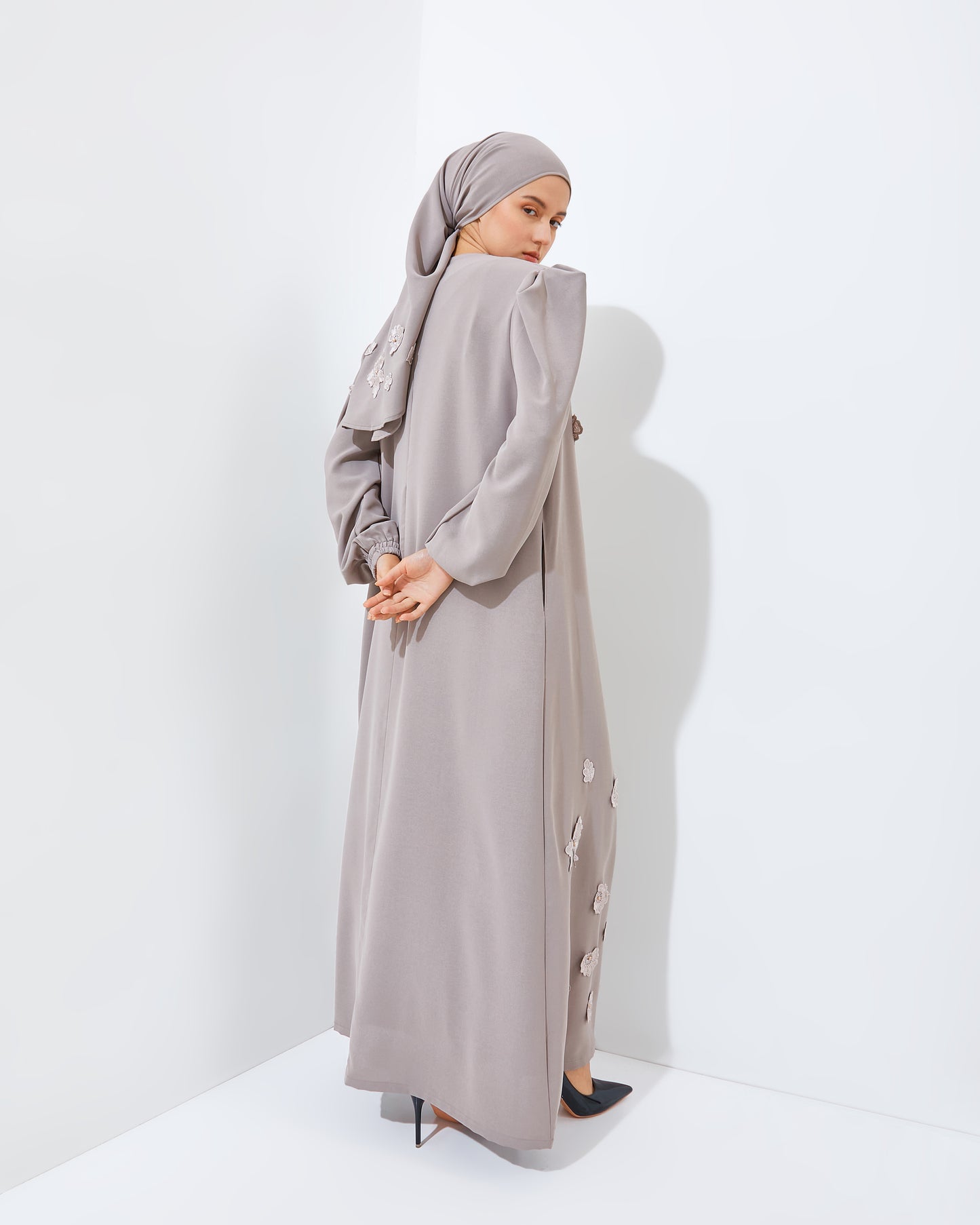 RADDIYA DRESS RAYYA BROWN (PRE-ORDER)