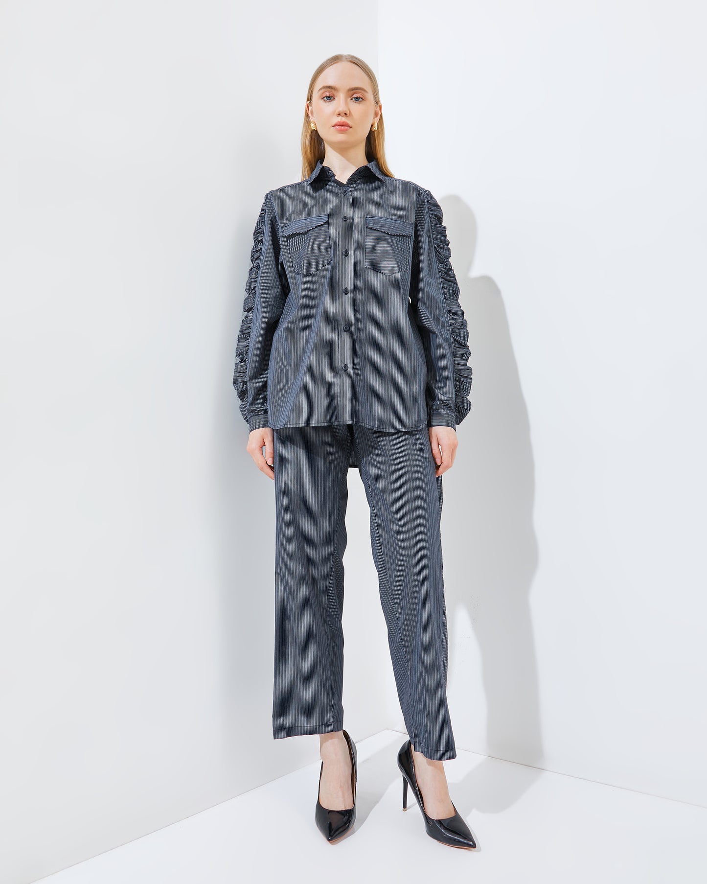 Xenna Set in New Black  PRE-ORDER)