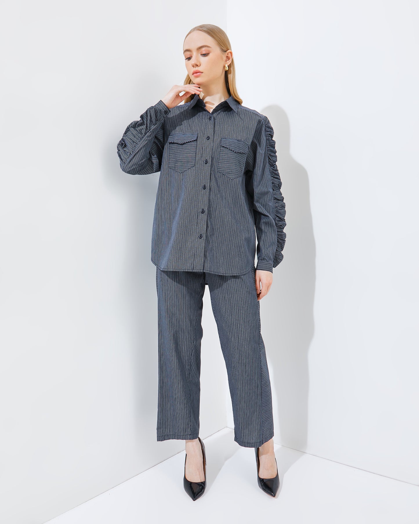 Xenna Set in New Black  PRE-ORDER)