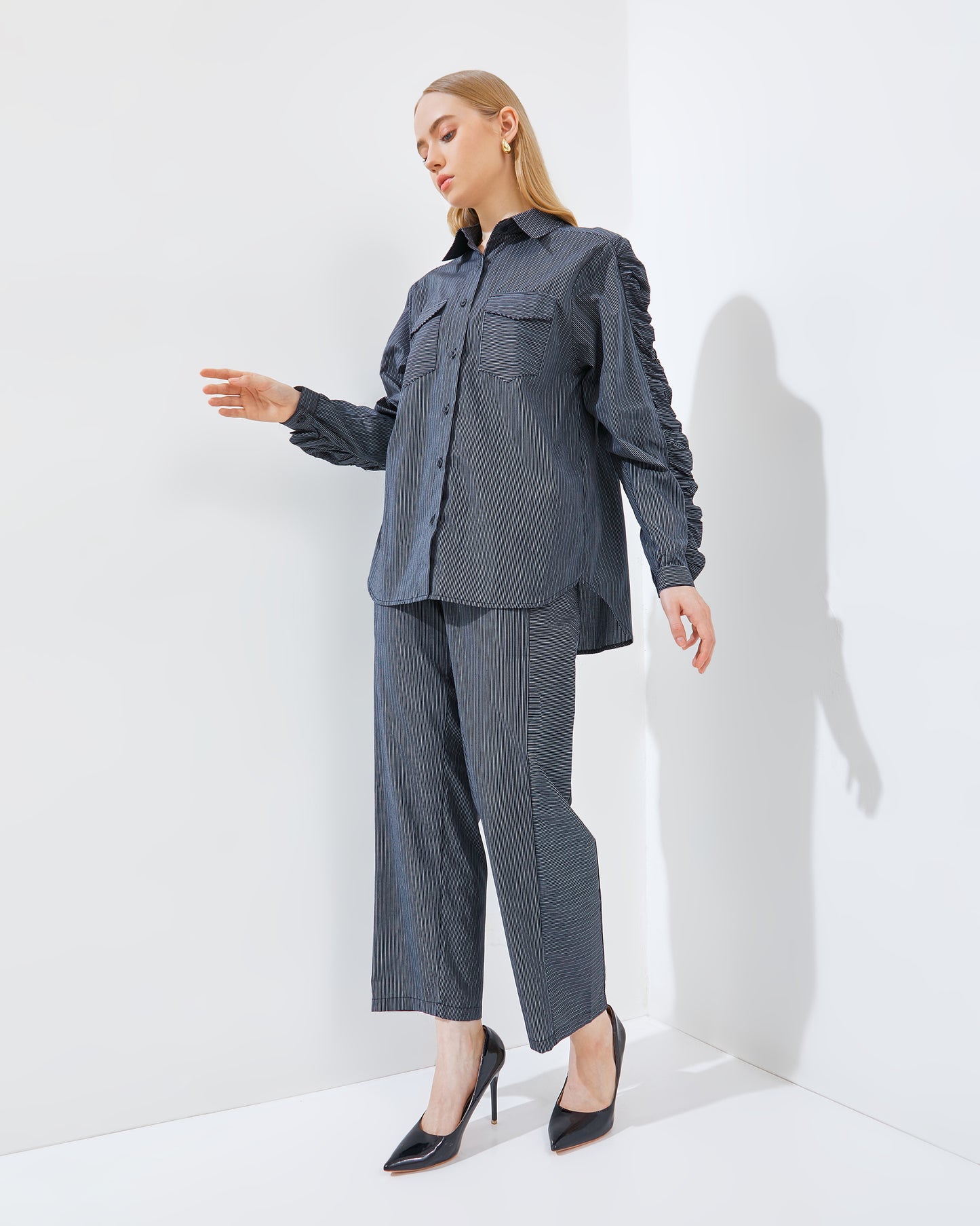 Xenna Set in New Black  PRE-ORDER)