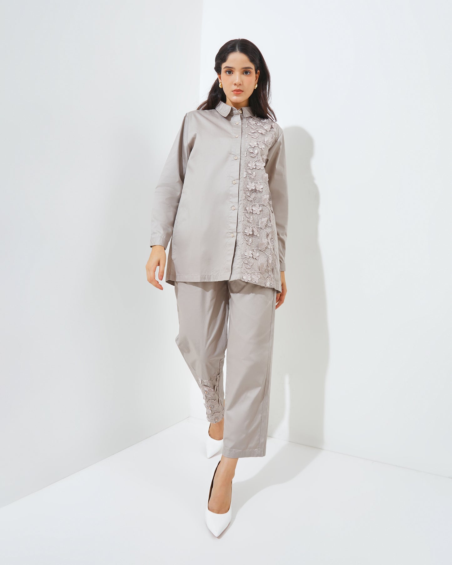 Lunna Set in Tan Brown