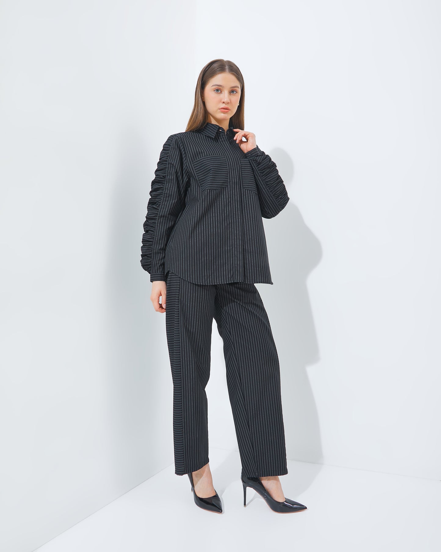 Xenna Set in Black (Pre- Order)